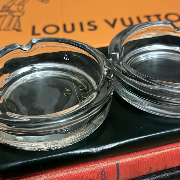 Vintage Ashtray - Picture 3 of 7